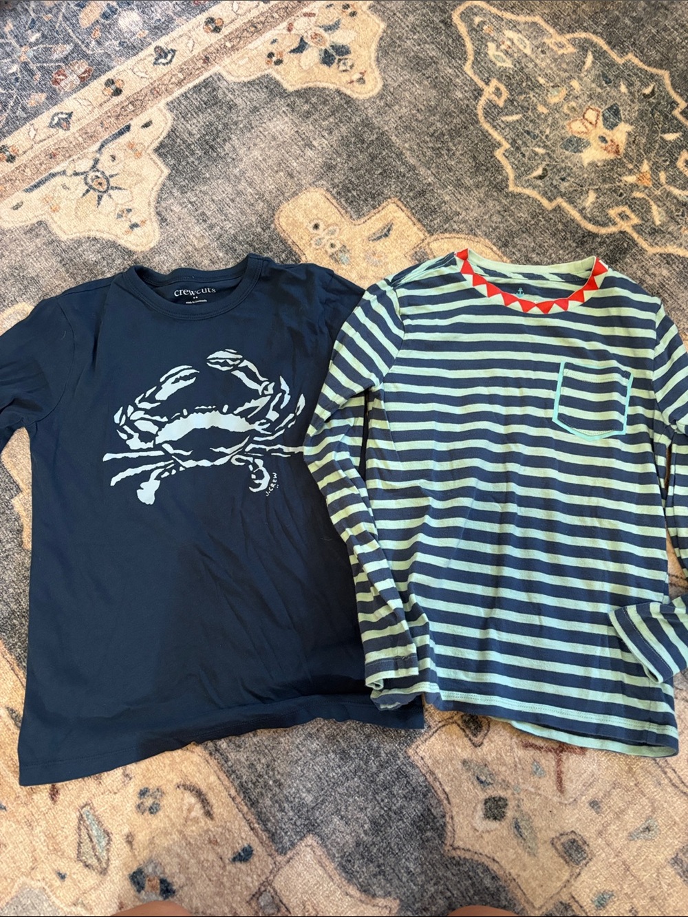 Crewcuts Navy Crab Graphic Tee - Boys Long Sleeve, size 8/9 perfect!